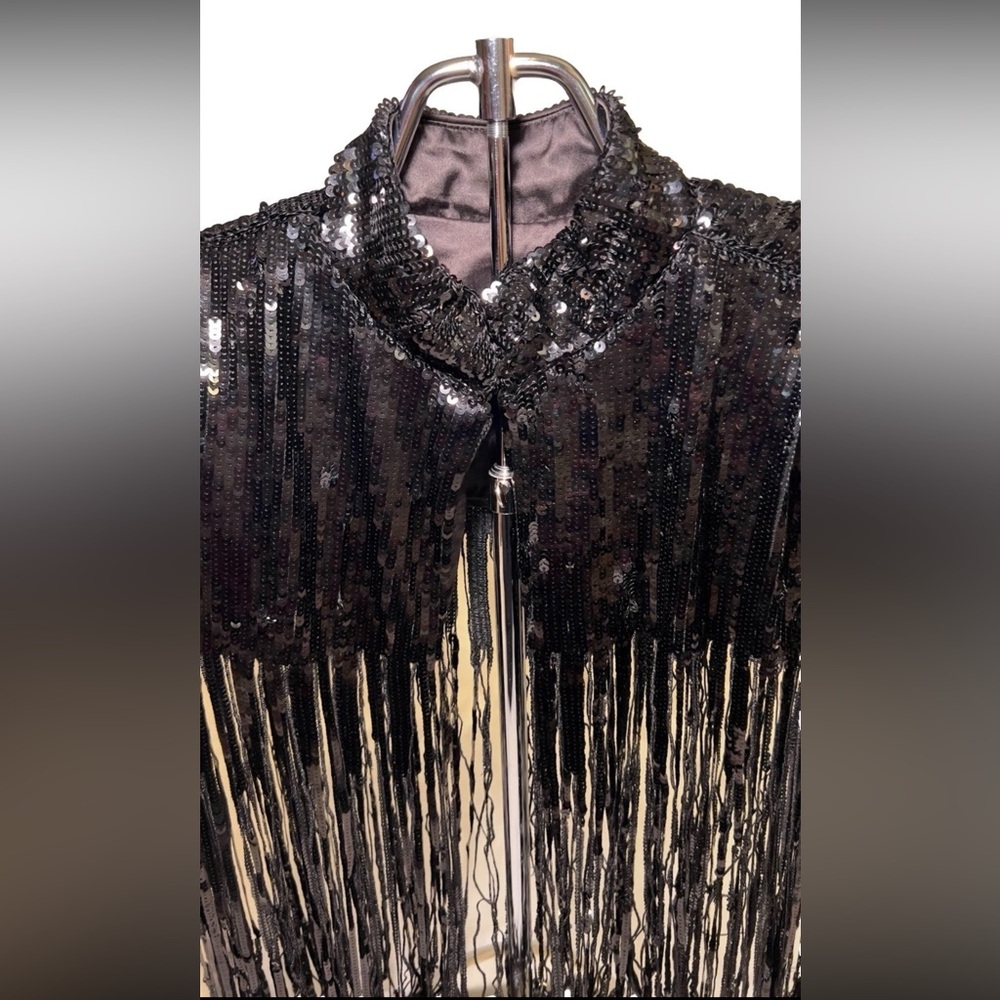 Zara Women’s Black FRINGED SEQUIN CAPE - Picture 3 of 6
